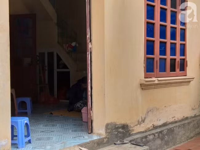 Ba ngoai be gai 3 tuoi nghi bi me de va cha duong bao hanh tu vong: “Chau toi bi me dinh bo tu khi thai 6 thang“-Hinh-4