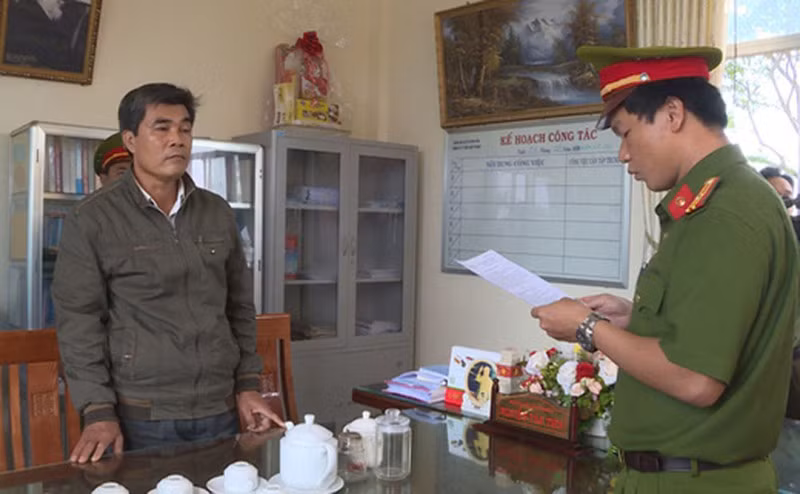 Cach het chuc vu Dang, khai tru nhieu can bo o Phu Yen-Hinh-2