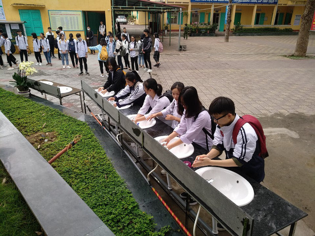 Thanh Hoa: Ban hanh cong dien khan cho hoc sinh THCS, THPT di hoc tro lai tu 21/4