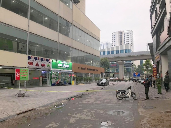 Nguoi phu nu roi chung cu xuong dat tu vong o Ha Dong tung tu tu 2 lan bat thanh