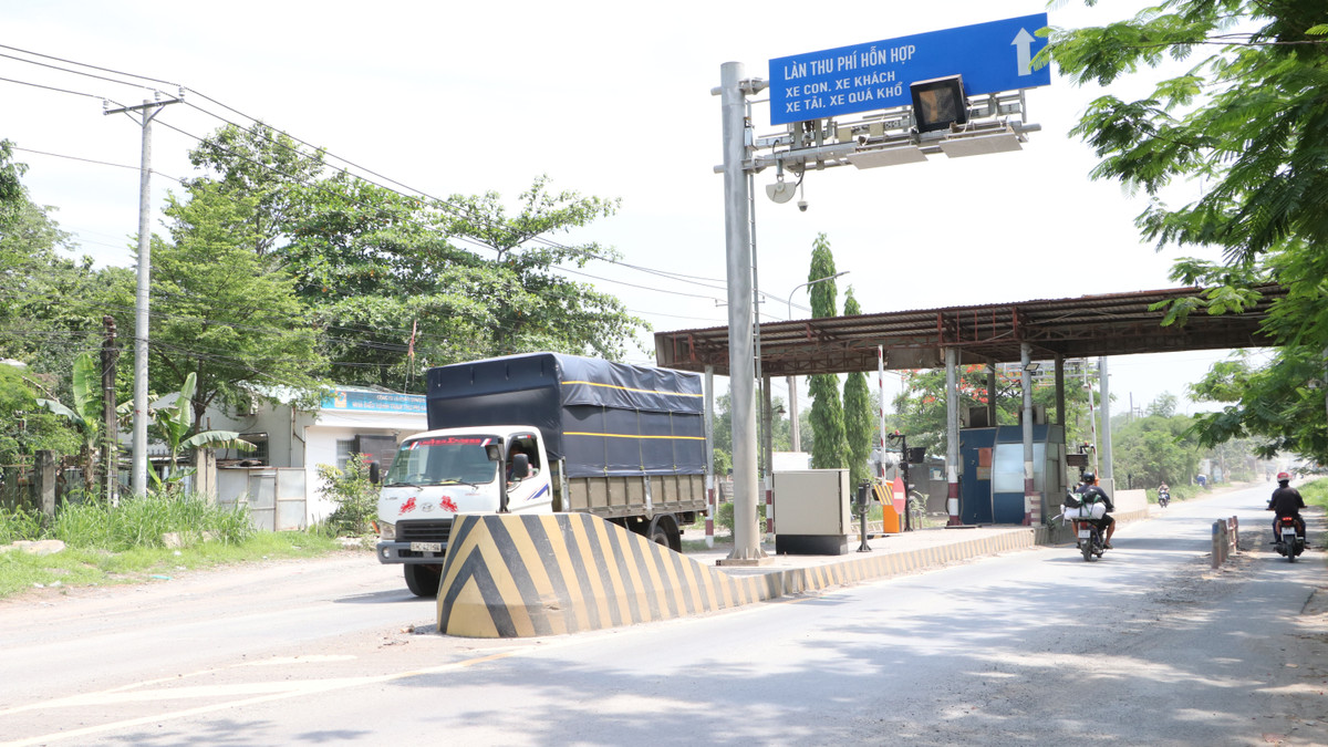 View - Đồng Nai: Gian nan khi đi qua đường Hoàng Văn Bổn | Báo Tri thức và Cuộc sống - TIN TỨC PHỔ BIẾN KIẾN THỨC 24H