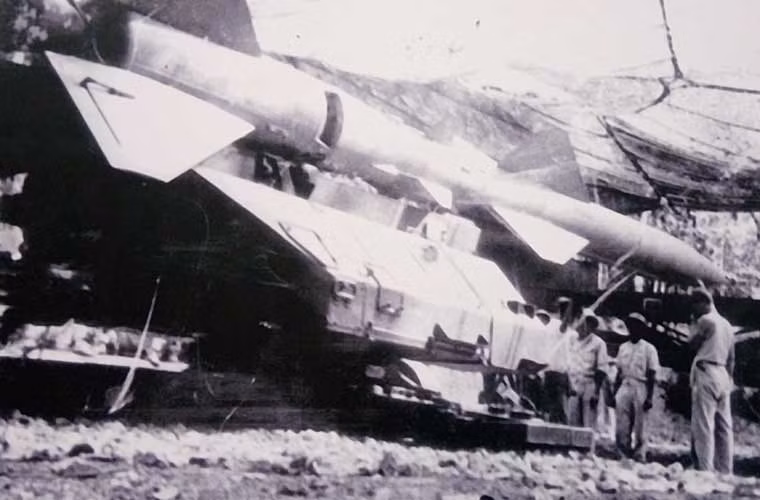 Ngụy trang tên lửa, đảm bảo bí mật, bất ngờ ra quân đánh thắng trận đầu, ngày 24/7/1965.