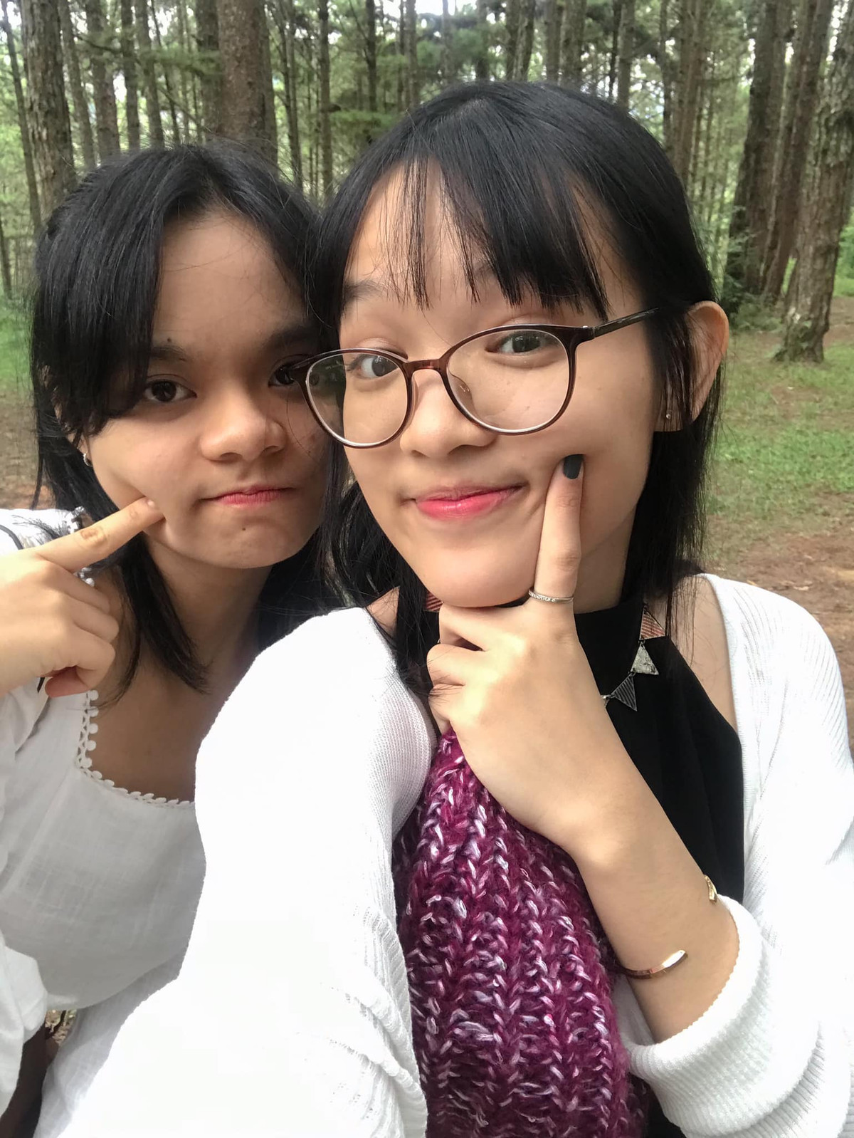 Thiên Nghi tâm sự: "Trải qua giai đoạn khó khăn vì ôn thi đại học trong tình hình dịch bệnh diễn biến phức tạp, em nghĩ, mình và những thí sinh khác đều đã ôn luyện hết mình. Đạt được kết quả như hiện tại, em thấy rất vui và hài lòng".