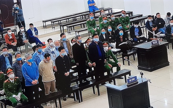 Công ty Mai Phương cho rằng, Tòa án cấp sơ thẩm đã không xem xét đến quyền, lợi ích hợp pháp của Công ty Mai Phương, không đánh giá chứng cứ đúng thực tế khách quan, ra quyết định không đúng pháp luật làm ảnh hưởng nghiêm trọng đến quyền lợi hợp pháp của Công ty. 