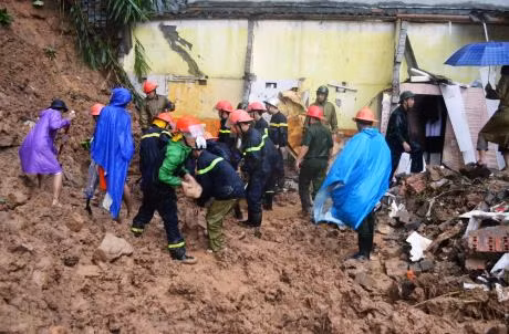 Sat lo dat do mua bao o Quang Ninh co the tranh duoc?