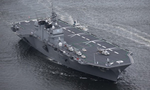 Các nâng cấp bao gồm thêm một đoạn đường cong ở cuối boong tàu, cải thiện khả năng chịu nhiệt của boong và tăng cường khả năng kiểm soát không lưu của tàu.