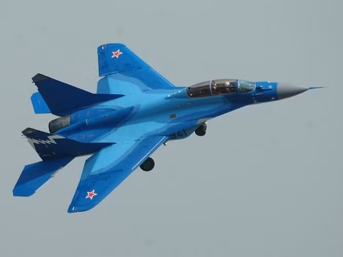 “Bây giờ New Delhi đang có nhu cầu khẩn cấp cho một thế hệ máy bay chiến đấu mới và trong các ứng viên tiềm năng, MiG-35 tỏ ra là đối tượng phù hợp nhất đối với vai trò này".