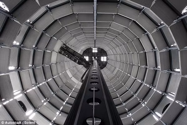 Ngam showroom xe hoi doc nhat vo nhi cua Volkswagen-Hinh-4