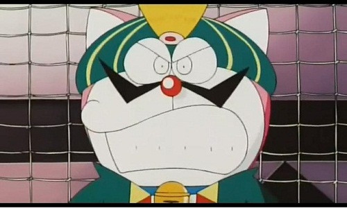 Doramed Đệ tam (Doraemon): Doramed Đệ tam là mèo máy Ả Rập, không sợ chuột như Doraemon nhưng lại sợ nước. Cậu thích chơi ở bãi cát và ăn bánh rán khô. Cũng có túi thần kì như Doraemon, Doramed còn có thể hóa khổng lồ nếu tức giận. Đây là một trong những nhân vật truyện tranh nổi tiếng.