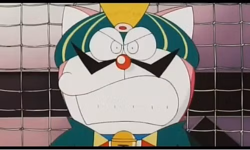 Doramed Đệ tam (Doraemon): Doramed Đệ tam là mèo máy Ả Rập, không sợ chuột như Doraemon nhưng lại sợ nước. Cậu thích chơi ở bãi cát và ăn bánh rán khô. Cũng có túi thần kì như Doraemon, Doramed còn có thể hóa khổng lồ nếu tức giận. Đây là một trong những nhân vật truyện tranh nổi tiếng.