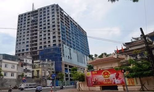 Zoom sat toa nha bi Thu tuong yeu cau kiem tra-Hinh-5