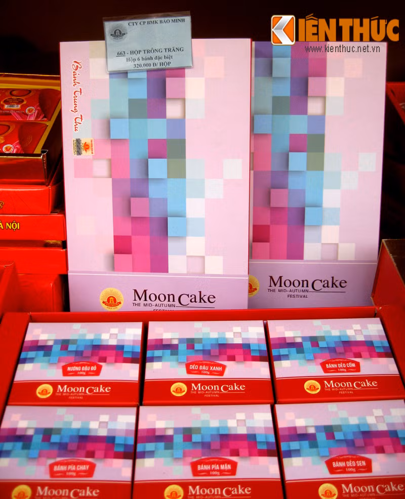 Chút phá cách cho mẫu mã hộp đựng bánh trung thu nhiều màu sắc.