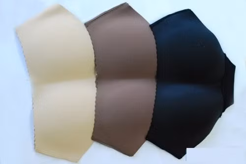 Chúng được xem là cứu cánh của những chị em có vòng 3 khiêm tốn. Tuy nhiên, theo cảnh báo, loại phụ kiện này có thể gây bí da, viêm da dị ứng, tạo cảm giác nóng nực khi sử dụng.