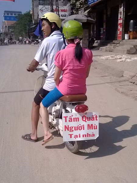 “Choang” voi nhung bien quang cao chi co o Viet Nam-Hinh-5