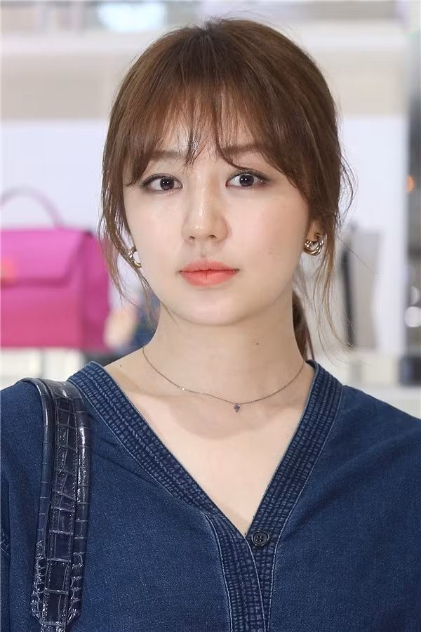 Những sao nổi tiếng đình đám suýt bỏ mạng vì antifan - Hình 15 Nhung sao noi tieng dinh dam suyt bo mang vi antifan-Hinh-15