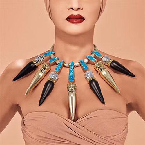 Tai sao son Christian Louboutin gia chat khien chi em “phat cuong“?-Hinh-2