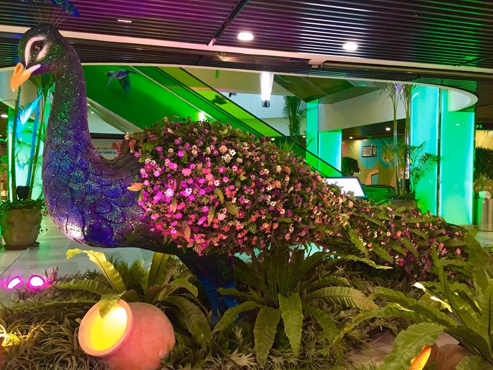 Vườn Thần Thoại Hồng Hạc, khu vườn hiện hữu ngay mặt tiền của The Garden Mall (thuộc đường Hồng Bàng) và cũng là sự kiện đặc biệt để đánh dấu sự ra đời của The Garden Mall. Ảnh: FB The Garden Mall.