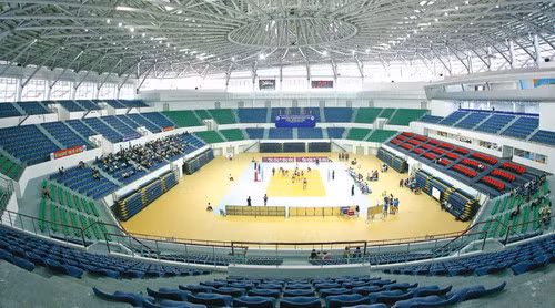 Đây là nơi đã diễn ra nhiều chương trình, sự kiện mang tầm vóc quốc gia, khu vực và quốc tế như: chung kết Cuộc thi Hoa hậu Việt Nam 2012, giải Bóng chuyền nữ học sinh châu Á 2011, vòng chung kết Cuộc thi Sáng tạo Robocon toàn quốc 2011, 2013, chung kết Cuộc thi Sáng tạo Robocon Châu Á – Thái Bình Dương 2013... Ảnh: Internet.