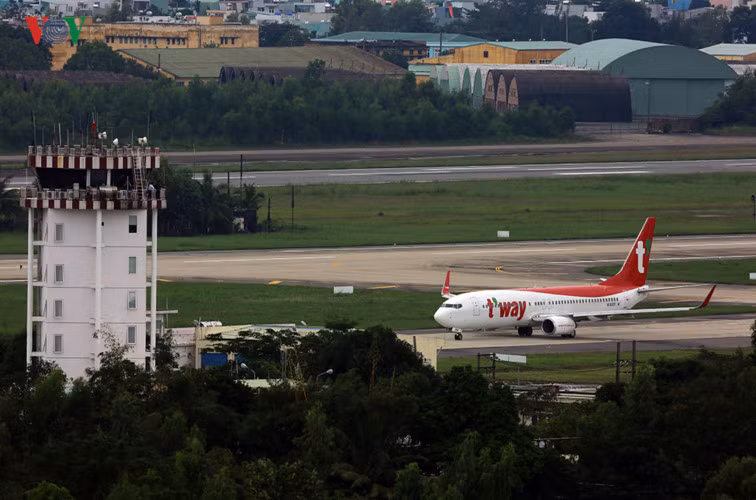 Hãng hàng không giá rẻ T Air Way cũng vận chuyển khách đến Đà Nẵng dịp này.