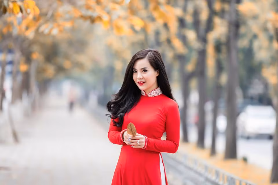 Tại cơ quan chức năng, bà Nguyễn Thu Trang cũng thừa nhận, tất cả các sản phẩm của công ty đều được bán hàng trên mạng xã hội, facbook và website. Ảnh: FB Nguyen Thu Trang