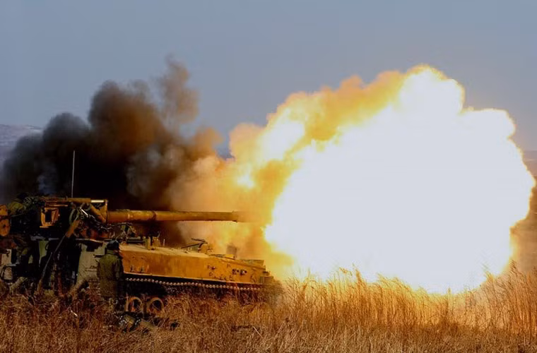 Phao binh Nga tap tran, ban do troi