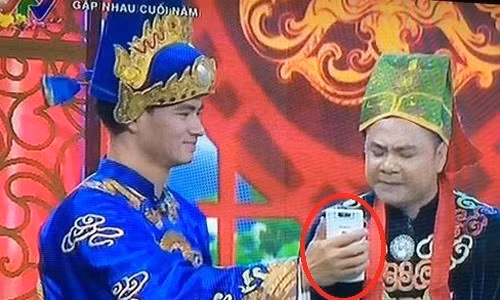 Tao quan 2015 quang cao Oppo: Luat khong cam nhung phan cam