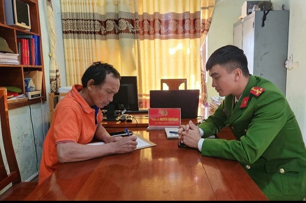 Bac tho ne qua chen, quen duong ve ly giai viec goi vo la 'Do rach ngang tro'