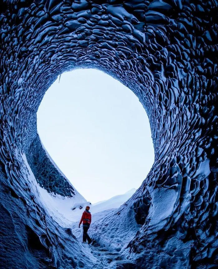 Đây là lý do khiến các hang động sông băng như Anaconda có vách nhẵn độc đáo như vậy