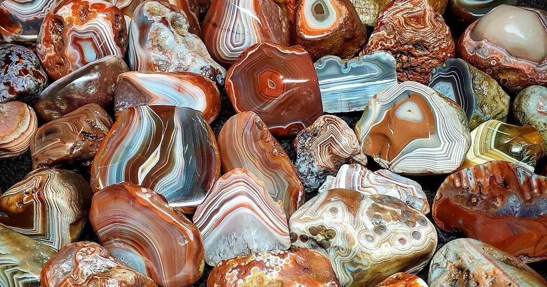 Tuy nhiên, sự tàn phá của con người, nơi đây đã bị hủy hoại nghiêm trọng. Để phục hồi hồ Agate như trước đây, cần mất hàng trăm triệu năm.