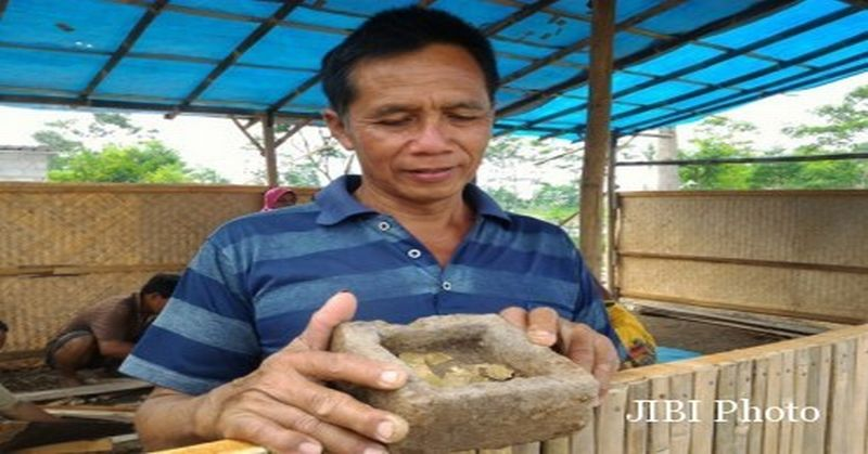 Lãnh đạo Cơ quan Bảo tồn Di sản Trung tâm Java (BPCB) xác nhận giá trị lịch sử của cổ vật này và cam kết trả tiền thưởng cho người tìm ra và chủ sở hữu khu đất.