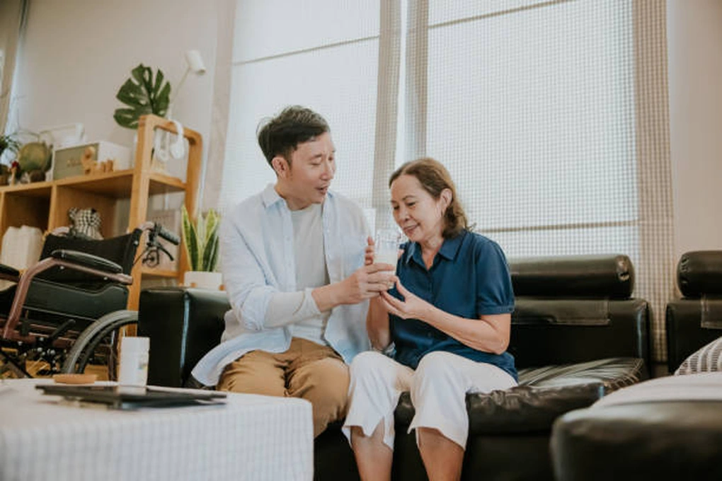 Tung phan dam cuoi, 8 nam sau toi bat khoc vi loi noi cua con re