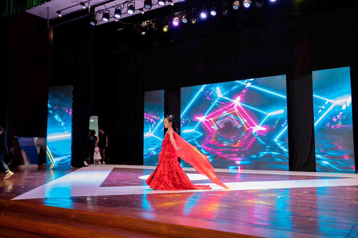 Hang tram thi sinh nhi du So khao cuoc thi 'Teen Models Global'-Hinh-2