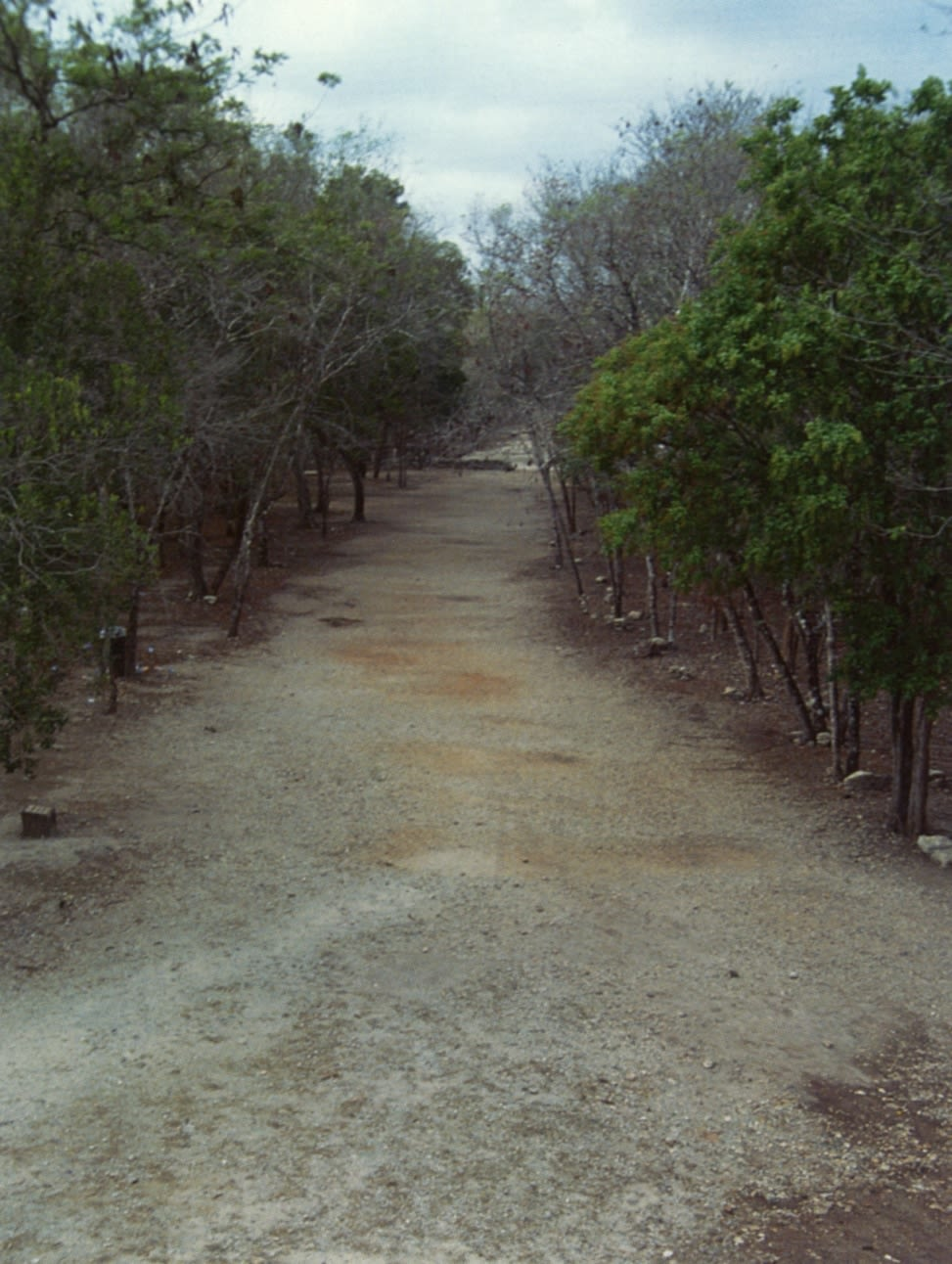 Điều này diễn ra khoảng từ năm 700 đến 950 SCN, thời kỳ sôi động của "đường cao tốc" cổ đại.