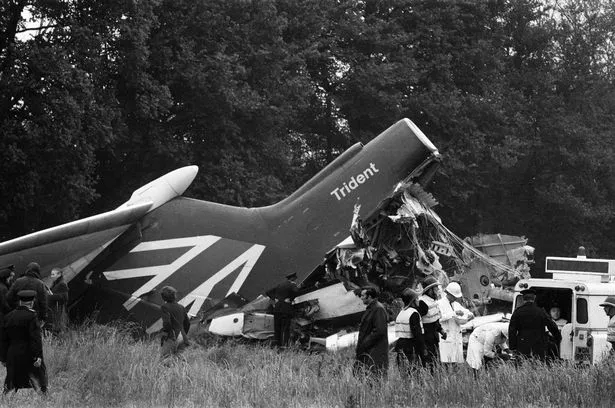 Các vụ tai nạn trong quá khứ như chuyến bay 548 của British European Airways và chuyến bay 447 của Air France là những ví dụ điển hình về tình huống máy bay "chết máy".