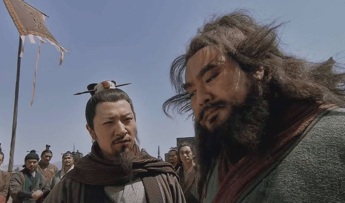 Nhân vật thứ hai là Ngô Dụng, mặc dù không có sức mạnh về thể chất nhưng lại là một chiến lược gia tài năng. Trong lĩnh vực chiến thuật quân sự, Ngô Dụng được coi là ngang tài với Khổng Minh Gia Cát Lượng. Là người xếp thứ 3 trong số 108 anh hùng Lương Sơn Bạc, Ngô Dụng được đầu lĩnh Tống Giang tin tưởng và Lý Quỳ không dám đắc tội với anh ta.