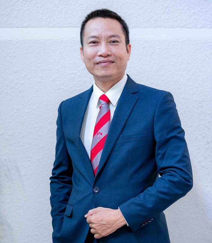 3. GS.TS Nguyễn Xuân Hùng: Đại học Công nghệ TP Hồ Chí Minh, chuyên về cơ học tính toán, khoa học máy tính, in 3D, học sâu và trí tuệ nhân tạo. Là một trong những nhà khoa học được trích dẫn nhiều nhất thế giới trong 9 năm liên tiếp.