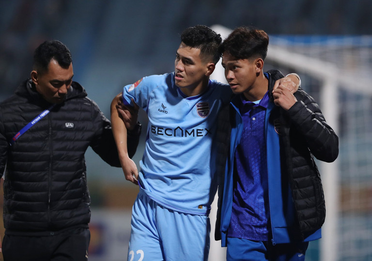 Tuyen Viet Nam: HLV Troussier nhu ngoi tren dong lua-Hinh-2