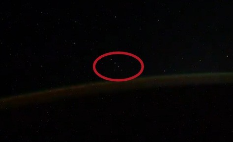 Ông cũng nhấn mạnh rằng, không hiểu được một hiện tượng trên bầu trời thì không nên ngay lập tức dẫn đến kết luận về trí thông minh từ hành tinh khác, mà ông gọi là "đỉnh cao của sự ngớ ngẩn và thiếu logic".