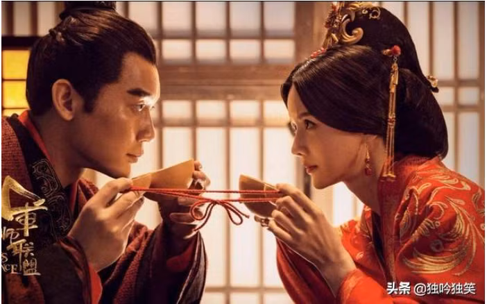 Trong gia tộc, Chung Hội giữ những bí mật quan trọng của đội quân Tư Mã và được biệt danh là Tiểu Trương Lương.