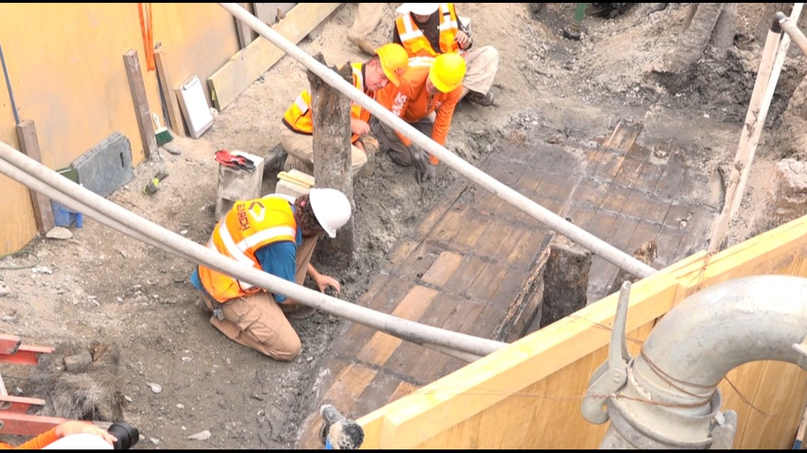 Các nhà khảo cổ học tin rằng, thuyền có thể đã bị bỏ hoang và bị bồi lấp theo thời gian, đồng thời giải thích lý do bảo quản tốt là do nó nằm dưới đất và không tiếp xúc với không khí.