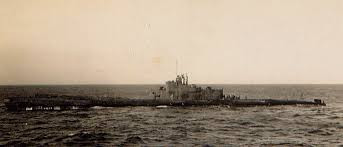 Lúc 7h15 tối hôm ấy, Kozo Nishino ra lệnh cho cấp dưới nã đạn pháo vào một mỏ dầu và nhà máy lọc dầu trên bãi biển.