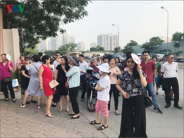 Me thuc den 3h sang trong con on thi vao lop 10 truong chuyen