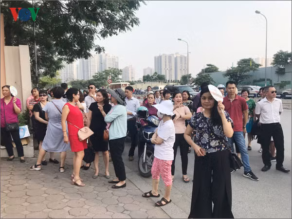 Me thuc den 3h sang trong con on thi vao lop 10 truong chuyen