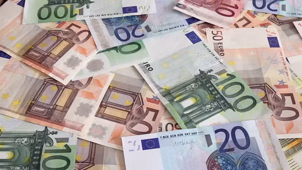 Ty gia ngoai te ngay 21/6: USD tut giam theo xu the