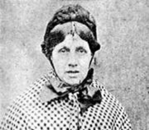 Mary Ann Cotton là nữ sát nhân khét tiếng ở Anh dưới thời Victoria. "Nữ ma đầu" khét tiếng này được cho là đã giết 21 người. Nạn nhân bao gồm cả người thân của ả như chồng, con ruột hay mẹ đẻ.