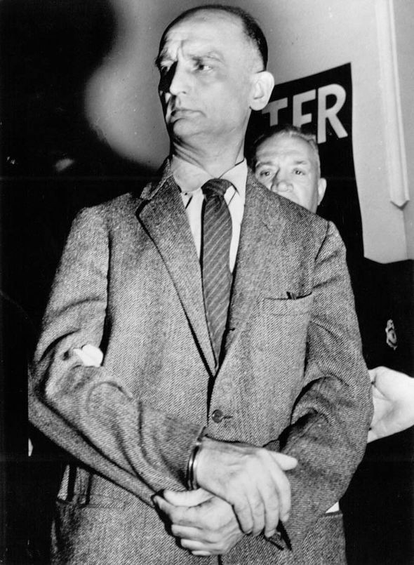 Đến ngày 15/11/1971, Viliam Fisher qua đời và được chôn cất tại nghĩa trang Donsky ở Moscow.