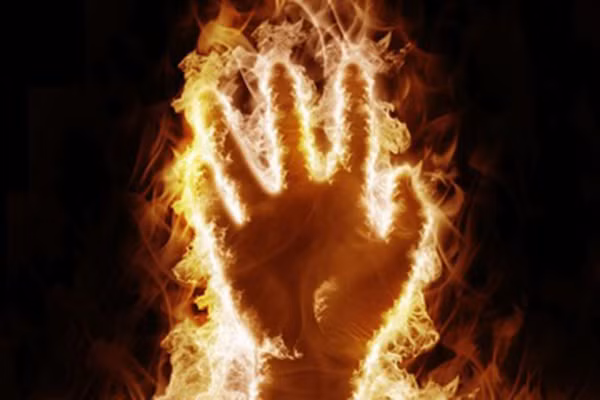 Vào tối hôm trước khi xảy ra sự cố, bạn bè đến chơi với bác sĩ John và thấy ông hoàn toàn khỏe mạnh.