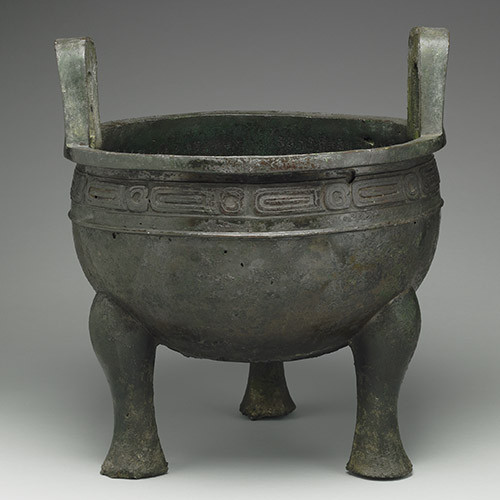 Chính vì vậy, cho đến nay, các chuyên gia, nhà khoa học vẫn cố gắng truy tìm tung tích của số bảo vật có từ thời nhà Hạ trên. Ảnh minh họa.