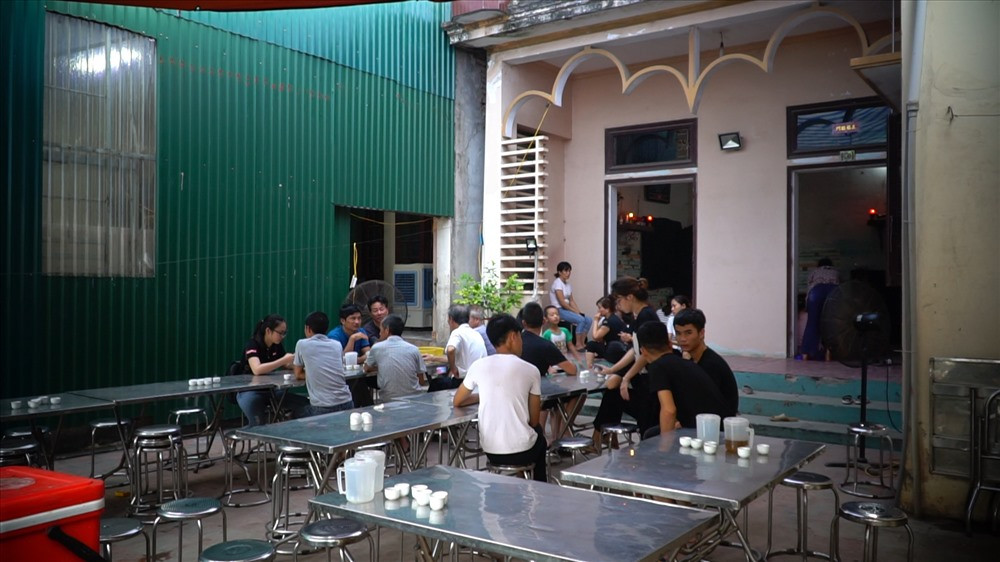 May bay quan su roi o Khanh Hoa: That long nuoc mat me Trung sy tre