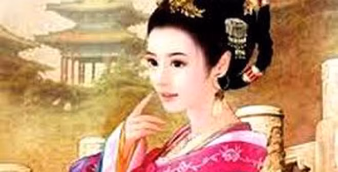 Lăng Huệ Bình xuất thân từ tầng lớp quý tộc thời nhà Hán. Do vậy, bà được chôn cất cùng nhiều đồ tùy táng giá trị.